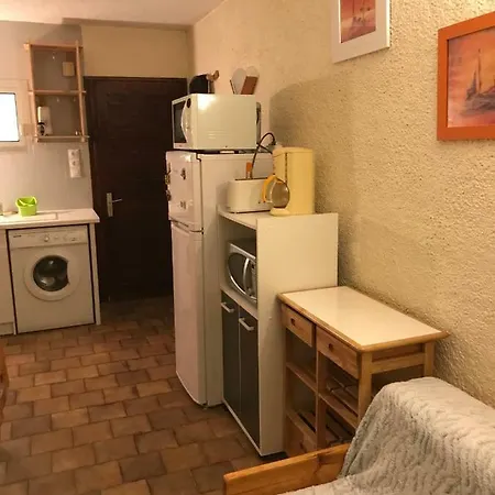 Courbet Meylouga Apartment *