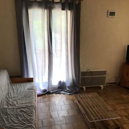 Apartment Courbet Meylouga *